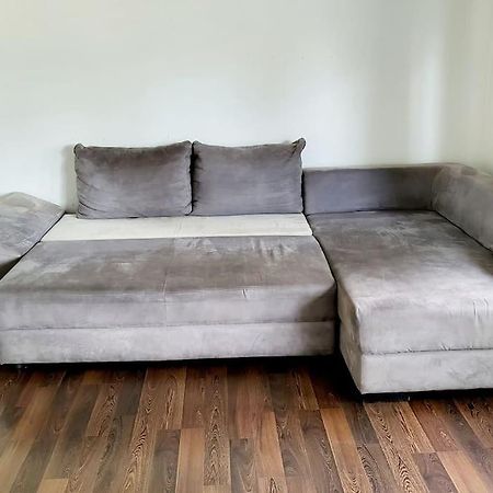 ビルン Thuya Rica Houseヴィラ エクステリア 写真