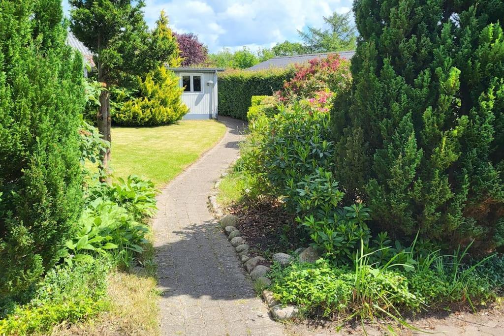 ビルン Thuya Rica Houseヴィラ エクステリア 写真